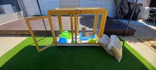 Pet Rabbit Hutch / Cage