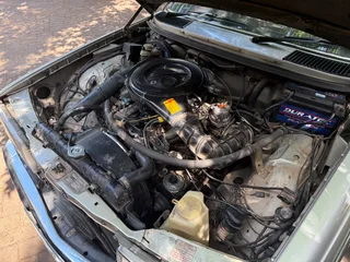 1985 Mercedes-Benz W123 200 Manual