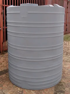 2770 litres water tanks
