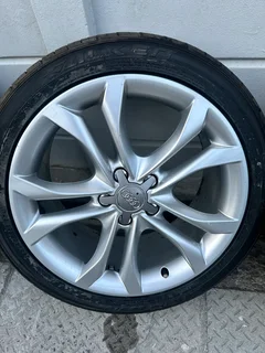 Audi S4 2011 OEM rims