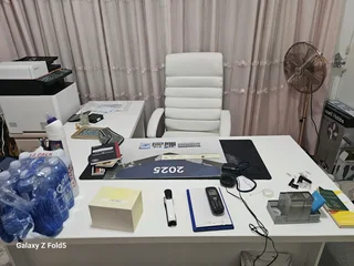 Office desk and chair