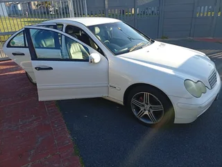 02 Mercedes C-Class