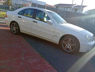 02 Mercedes C-Class