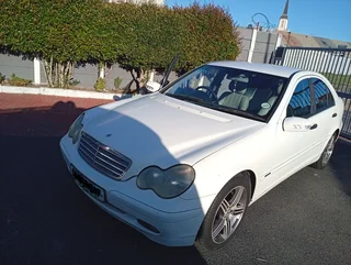 02 Mercedes C-Class