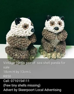Vintage 1960s pair of sea shell panda for sale.