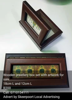 Jewellery accessories for sale