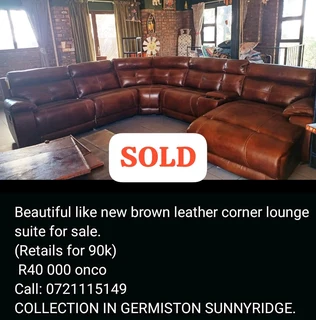 x5 piece Brown leather corner lounge suite with 2 recliners&#43;storage compartment  for sale