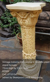 Vintage Colonna Vetroresina IV Modello plant stand for sale