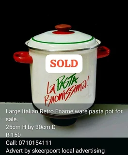 Large Italian retro enamelware pasta pot for sale.