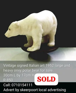 Vintage signed Italian 1952 large and heavy onyx polar bear sculpture for sale