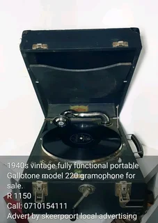 1940s fully functional portable Gallotone model 220 gramophone  for sale