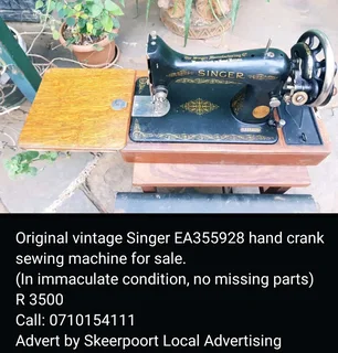 Original vintage Singer EA355928 hand crank sewing  machine for sale