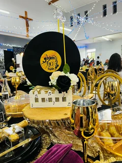 Decor background birthday party’s table set up