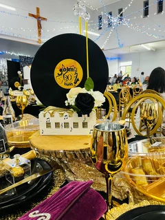 Decor background birthday party’s table set up