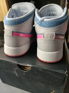 Pink and Demin Jordan