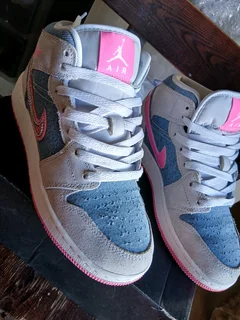 Pink and Demin Jordan