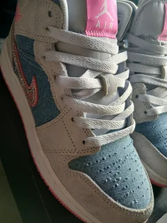 Pink and Demin Jordan 1