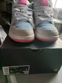 Pink and Demin Jordan 1