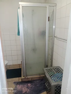 OUT BUILDING IN LENASIA  2 BEDROOM