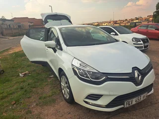 2019 Renault Clio Sedan