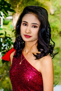 Beautiful and Elegant Photoshoots done in a park, on the beach or done in your own home from R750