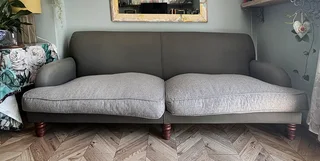 sofa - Ad posted by Adriaan Vorster