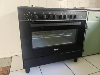 Elba 6 Plate Gas &amp; Electric Stove (Good Condition)