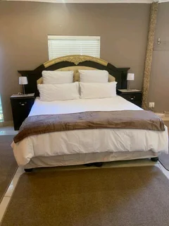 Holiday flat to hire Available December and january