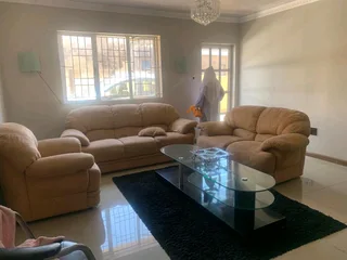 Holiday flat to hire Available December and january