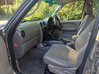 2005 Jeep Cherokee 3.7L SUV