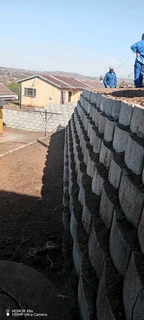 We install Retainer walls