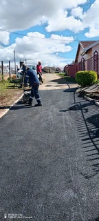 Tar driveways, parking&#39;s and more