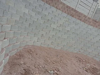 Retainer Wall installation