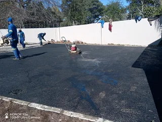 Tar driveways, parking&#39;s, resurfacing and more