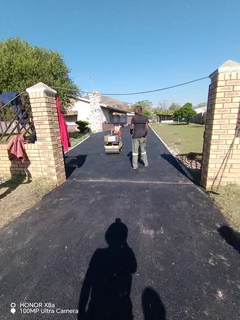 Tar driveways, parking&#39;s and Resurfacing