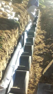 Retaining wall installations