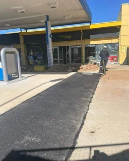 Tar Driveways, PATCHES, RESURFACING, speed humps, Estate tarring, company parkings and more