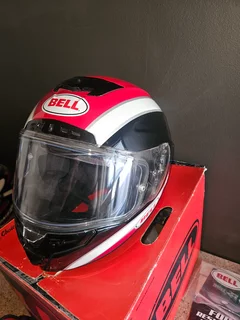 BELL MOTORCYCLE/BIKE HELMET