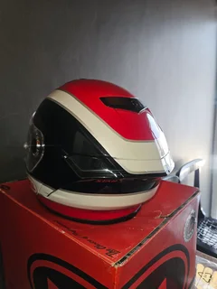 BELL MOTORCYCLE/BIKE HELMET