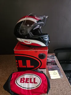 BELL MOTORCYCLE/BIKE HELMET
