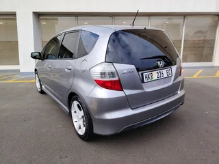 Honda Jazz 1.5i Ex-S AUTOMATIC