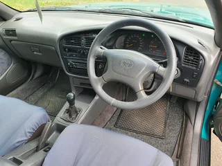 Toyota Camry 200i (MANUAL)