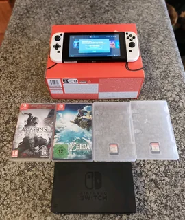 Nintendo Switch v1 with 256GB Card and 5 Games