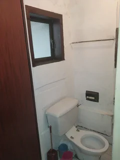 One bedroom in the main house for rent