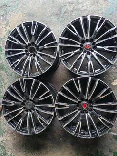 Clean 17 inch multi pcd rims