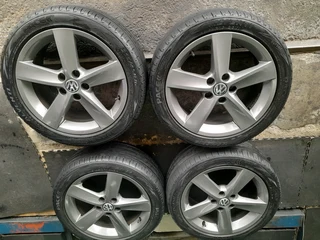 Original 16 inch VW POLO RIVAZZA WHEELS