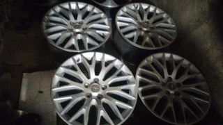 Original 18 inch FORD MUSTANG MAGS
