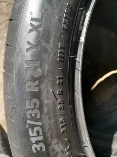 315/35R21 CONTINENTAL RUNFLAT TYRES