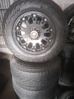 Clean 17&#34; BAKKIE WHEELS