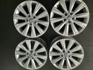 Original 16&#34; VW POLO RIMS